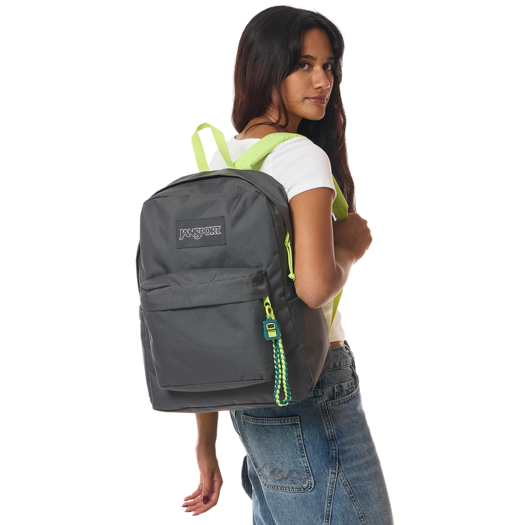 JANSPORTJANSPORT SUPERBREAK PLUS CHARM SMOKEY GRIT 26L
