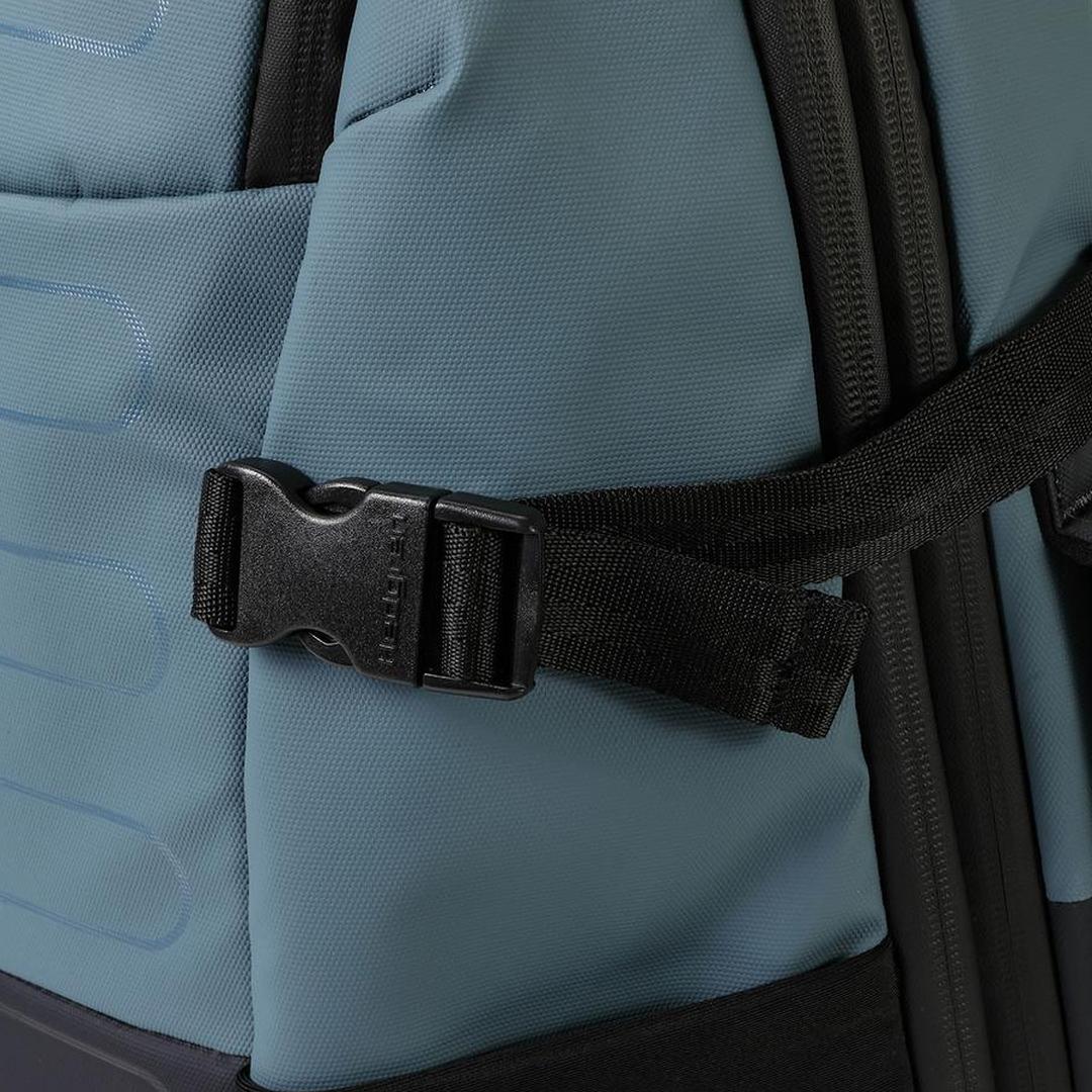 HEDGRENTrip L P Backpack