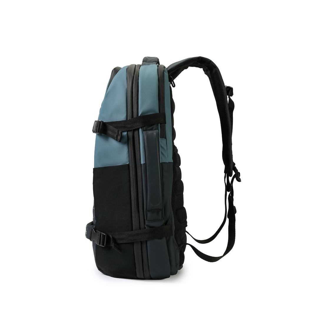 HEDGRENTrip L P Backpack