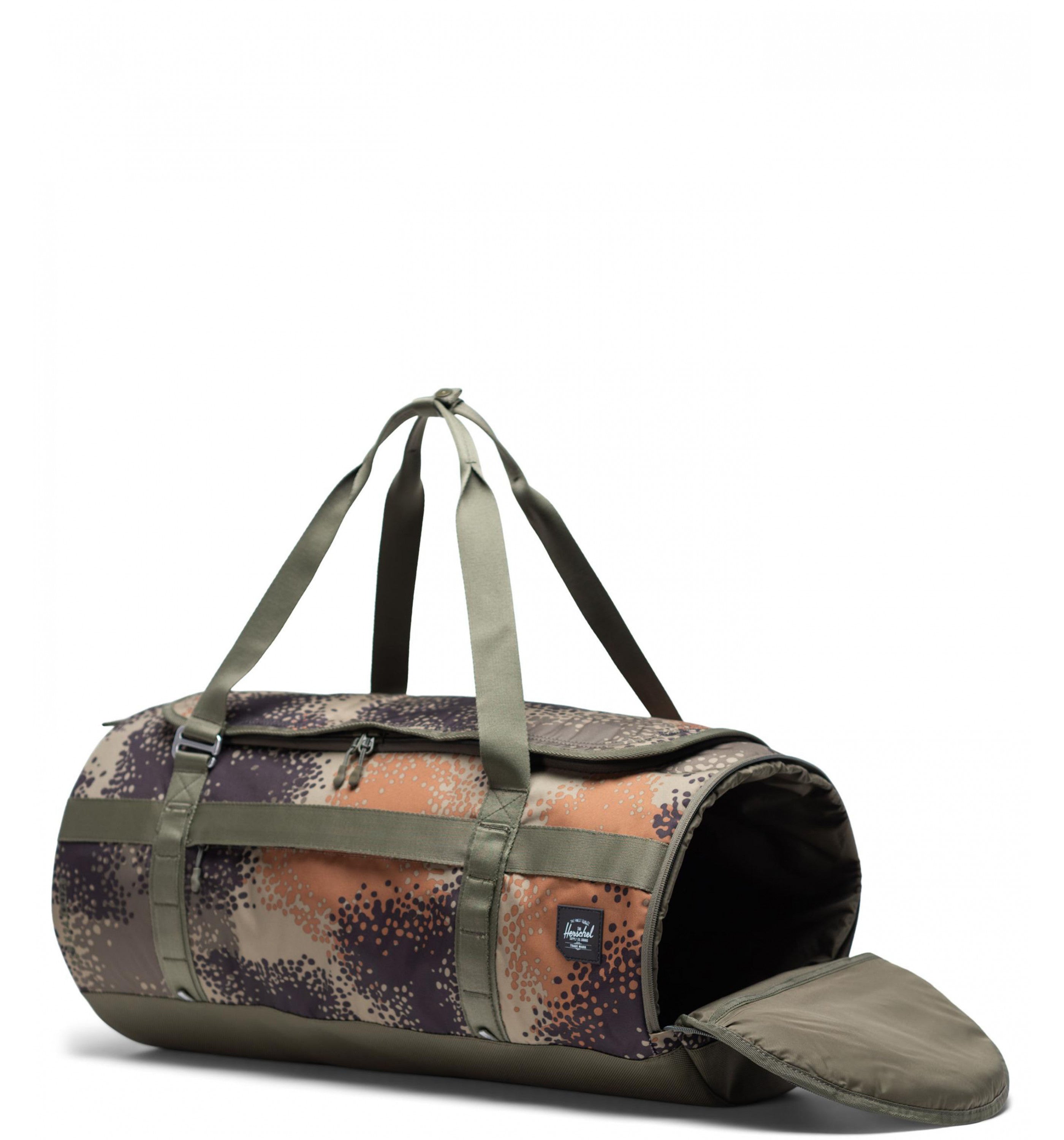 Herschel Convertible Duffle Camo Herschel Outfitter Duffle 2025