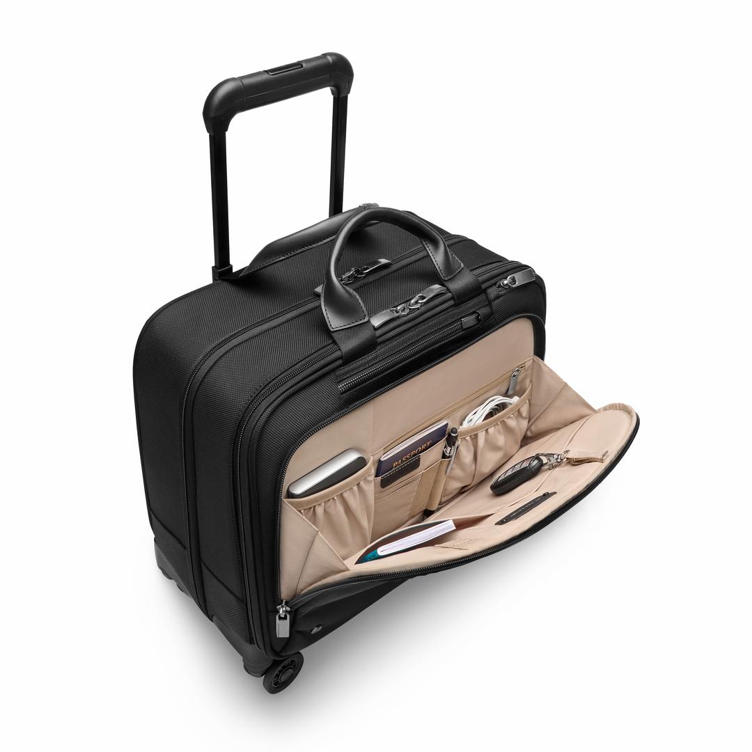 BRIGGS & RILEYMed Sp Brief Carry-On Black