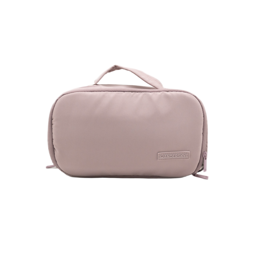 WANDERSKYEESSENTIALS ZIP POUCH