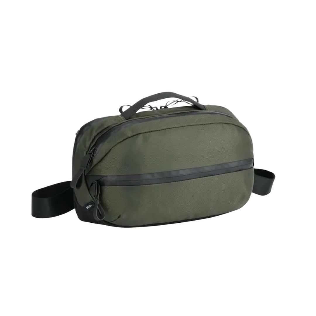 A. Ruggmaster 2 Crossbody