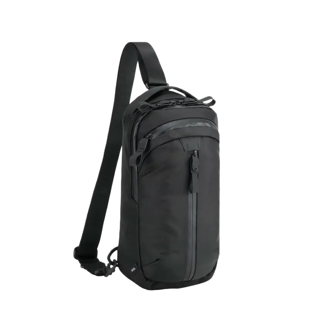 A. Ruggmaster 2 Crossbody