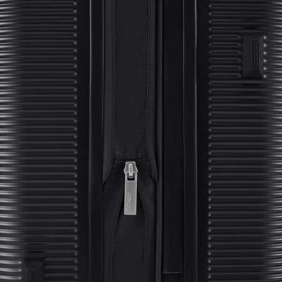 American TouristerGemina Pro V2 Medium